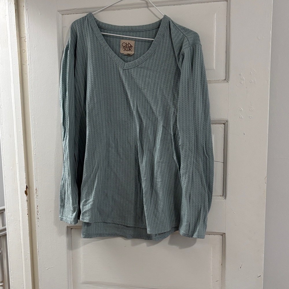 Women's Long Sleeve Top in Light Blue